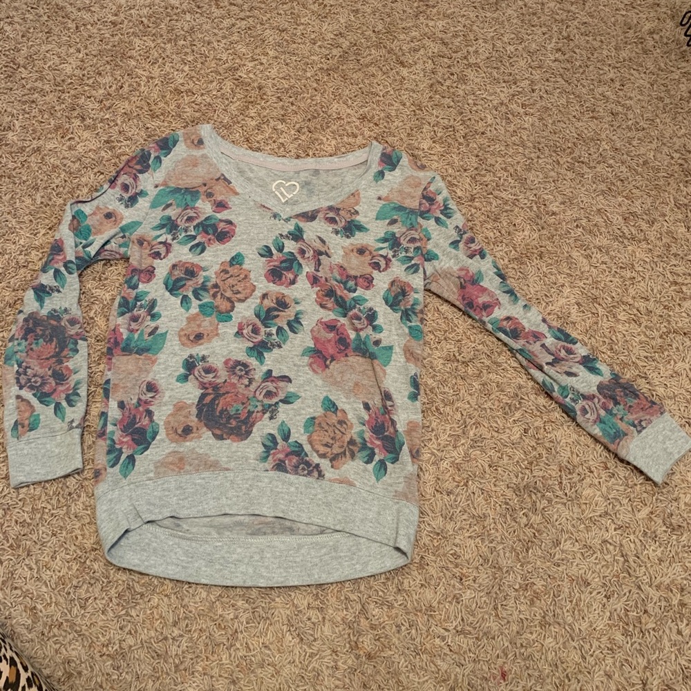 Floral v neck sweater